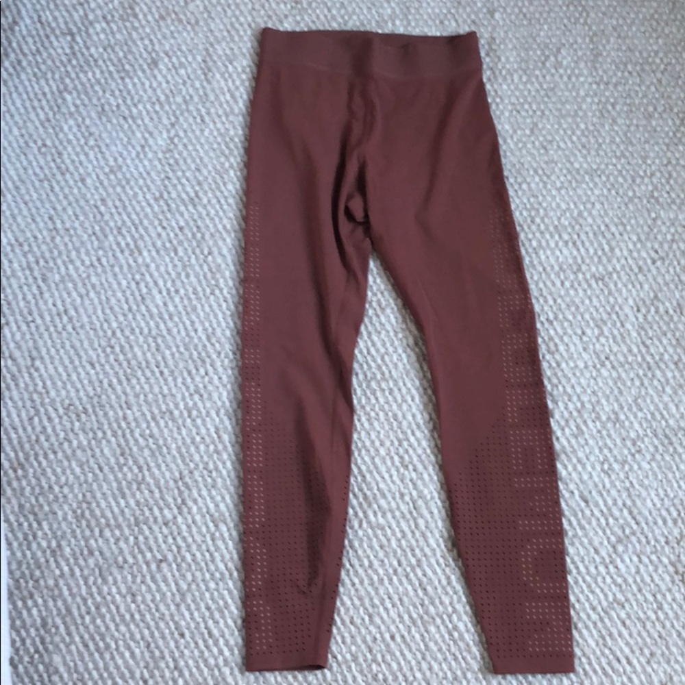 Lululemon Leggings size 8 (never worn!)